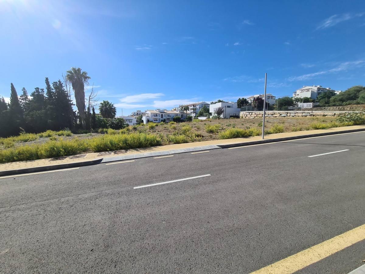 Terrain Résidentiel à New Golden Mile, Costa del Sol
