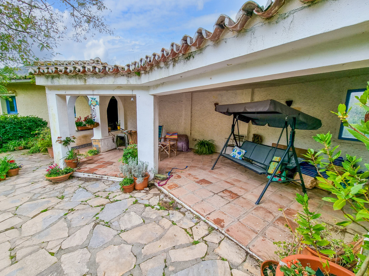 ES147035: Country House  in Casares