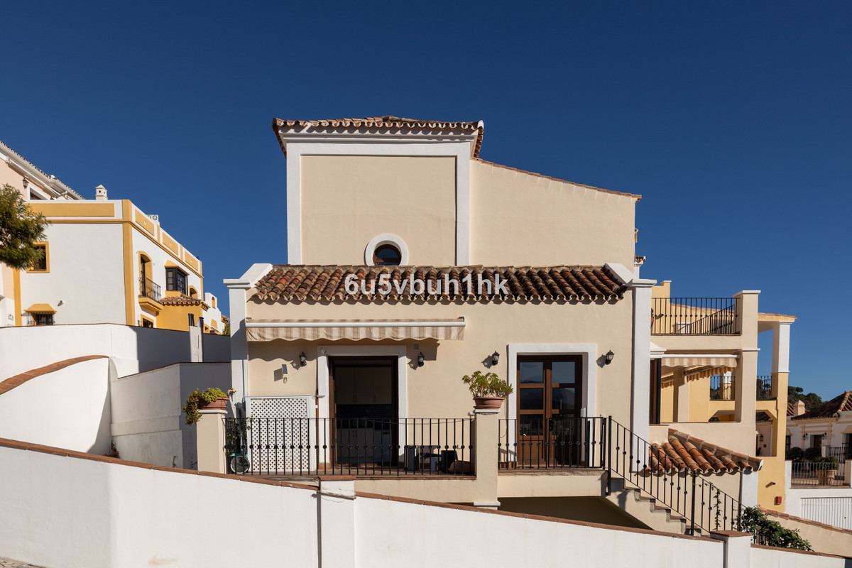 4 Bedroom Townhouse For Sale Benahavís, Costa del Sol - HP4564255