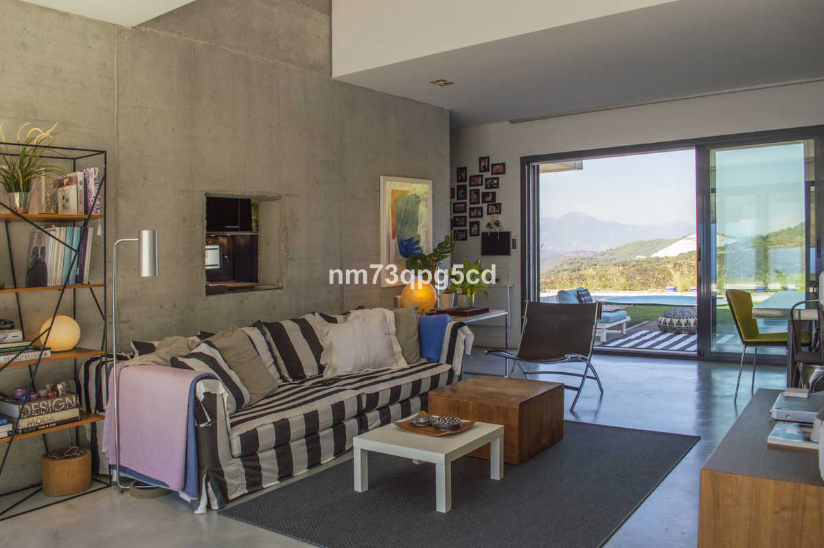 3 Bedroom Villa For Sale - Sierra Blanca