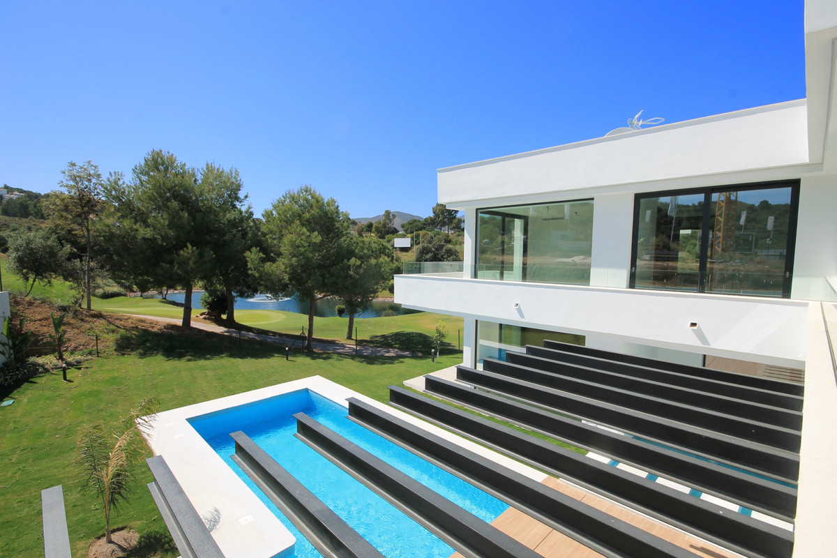 4 bedroom Villa For Sale in La Cala Golf, Málaga - thumb 20
