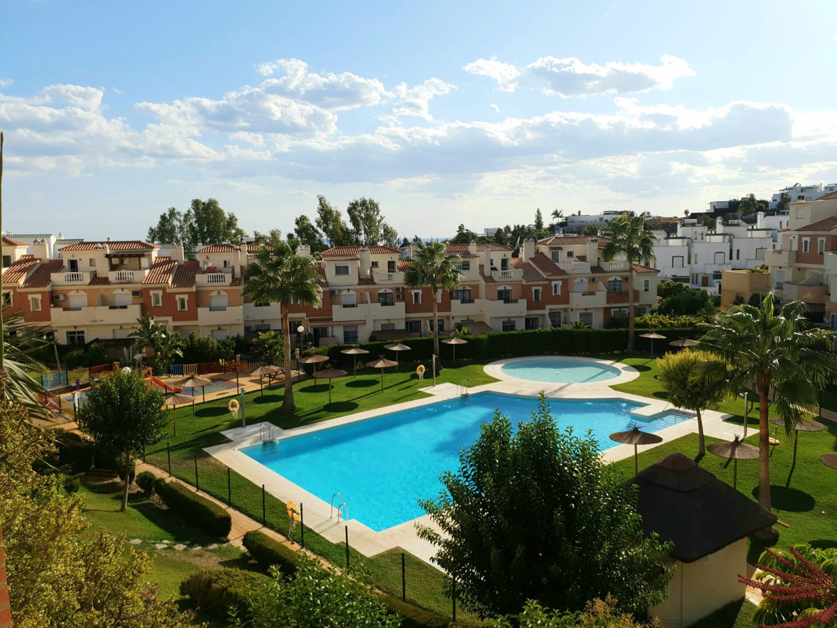 Town House for sale in , Rincon de la Victoria with 3 bedrooms, 2 bathrooms, 1 toilet and with orien, Spain