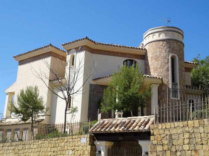 5 bedroom Villa For Sale in Los Arqueros, Málaga - thumb 5