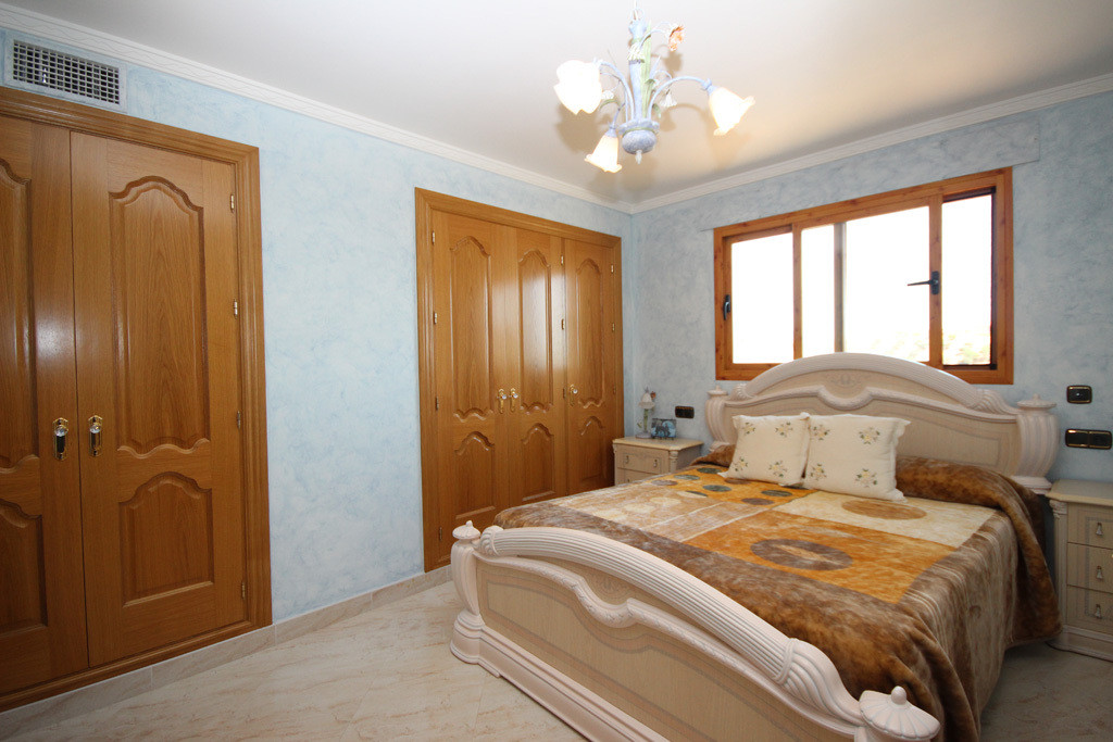 5 bedroom Villa For Sale in Mijas, Málaga - thumb 17