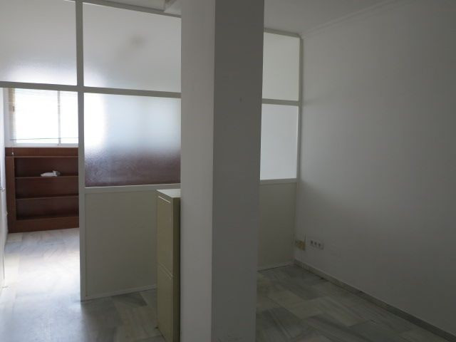 0 bedroom Commercial Property For Sale in San Pedro de Alcántara, Málaga - thumb 4