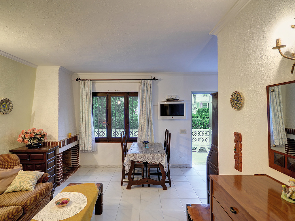 1 bedroom Villa For Sale in Marbella, Málaga - thumb 4