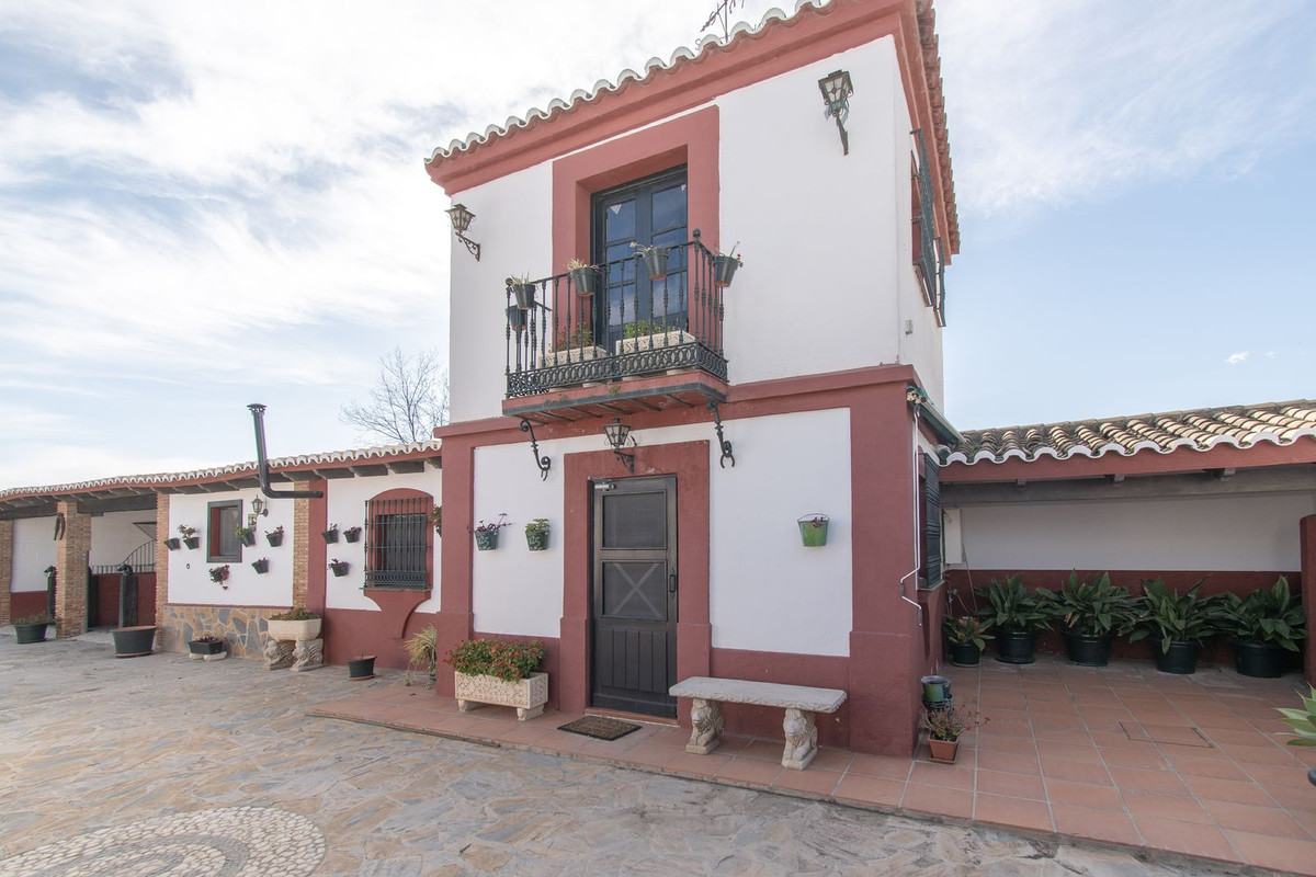 7 bedroom Villa For Sale in Mijas Golf, Málaga - thumb 24