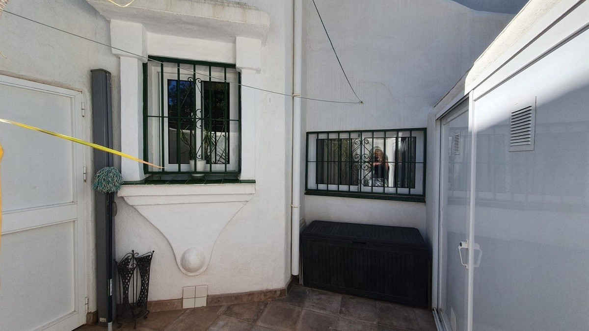 2 bedroom Apartment For Sale in Calahonda, Málaga - thumb 12