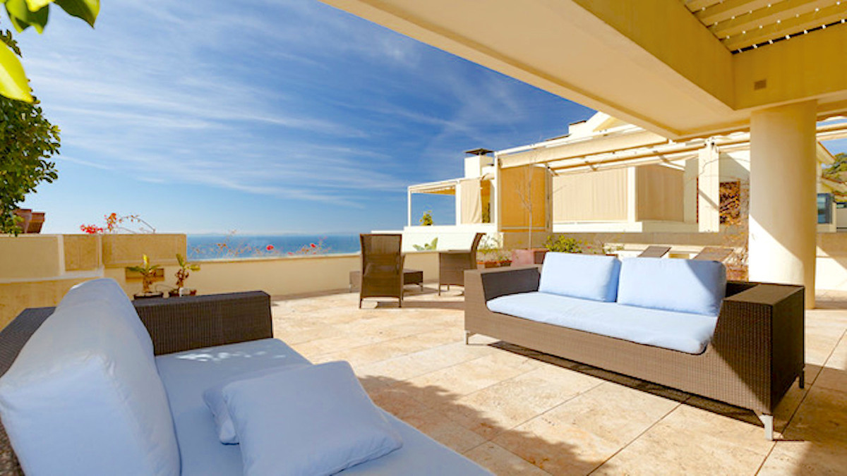3 Bedroom Middle Floor Apartment For Sale Marbella, Costa del Sol - HP4370743