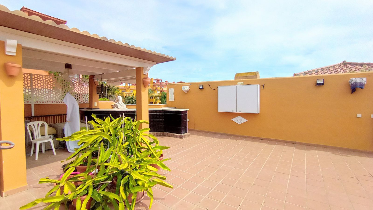 Great and renovated duplex penthouse in the Marbella Reserve, with LPO. It is a two bedroom converte, Spain