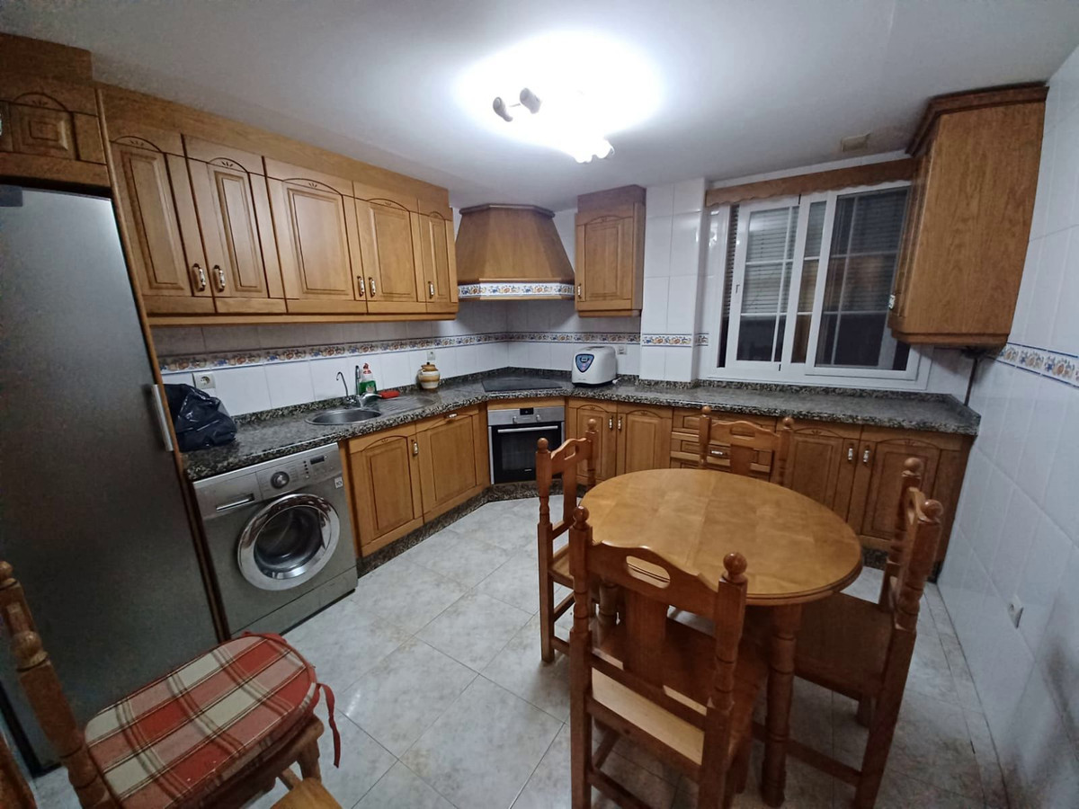 Appartement te koop in Coín R4422046