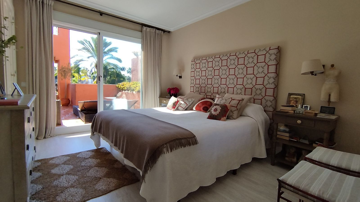 Appartement Mi-étage à Guadalmina Baja, Costa del Sol
