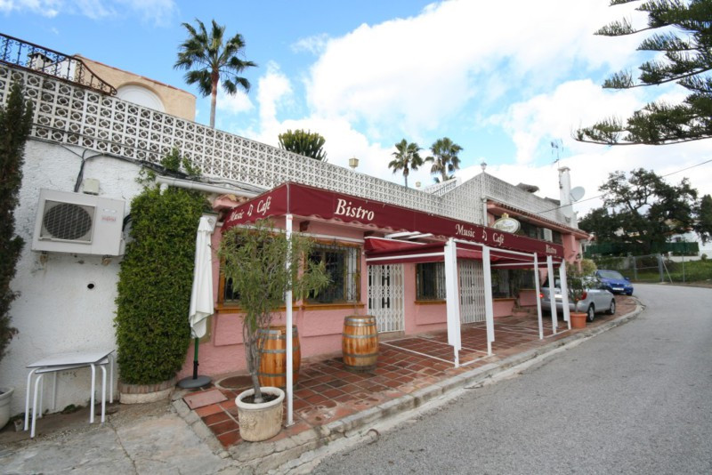 Bar for sale in Elviria, Marbella East