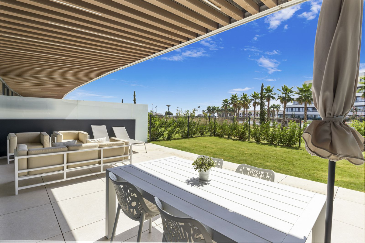 Beautiful luxury apartment in one of the most exclusive urbanizations on the Costa del Sol. 

This 2, Spain