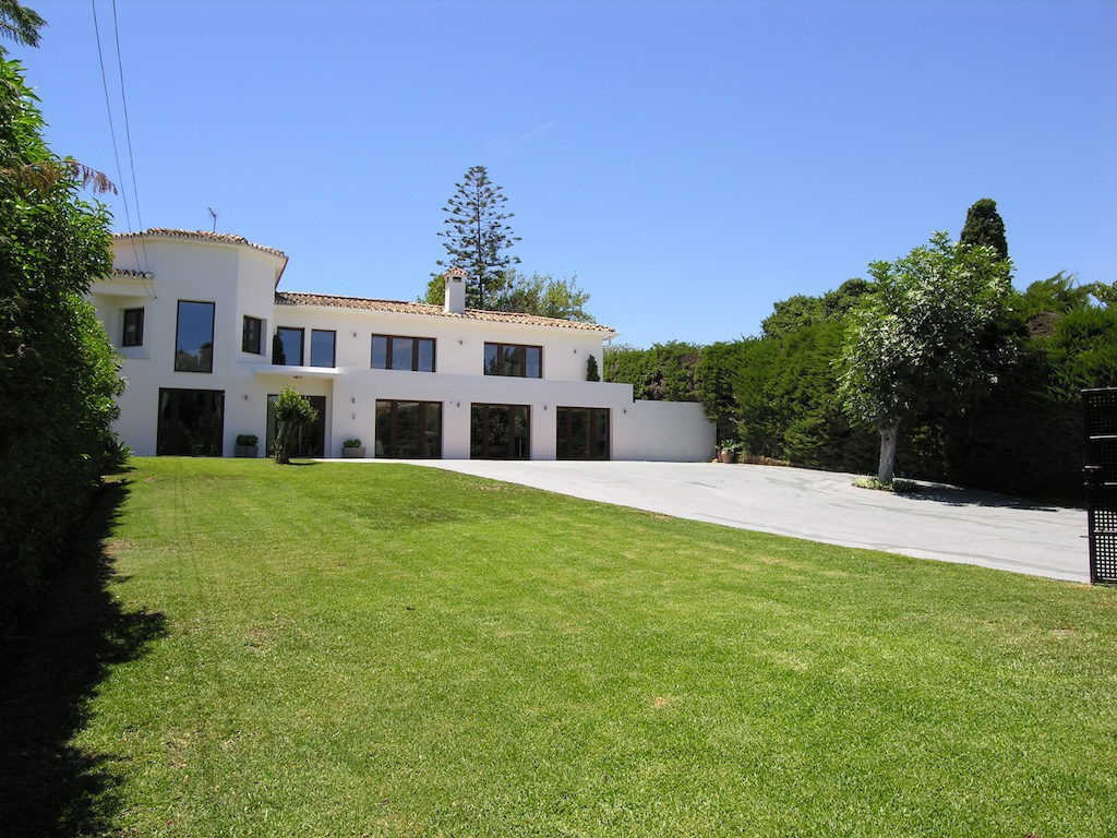 THE PROPERTY

Impressive modern villa totally renovated for large family or a home with separate gue, Spain
