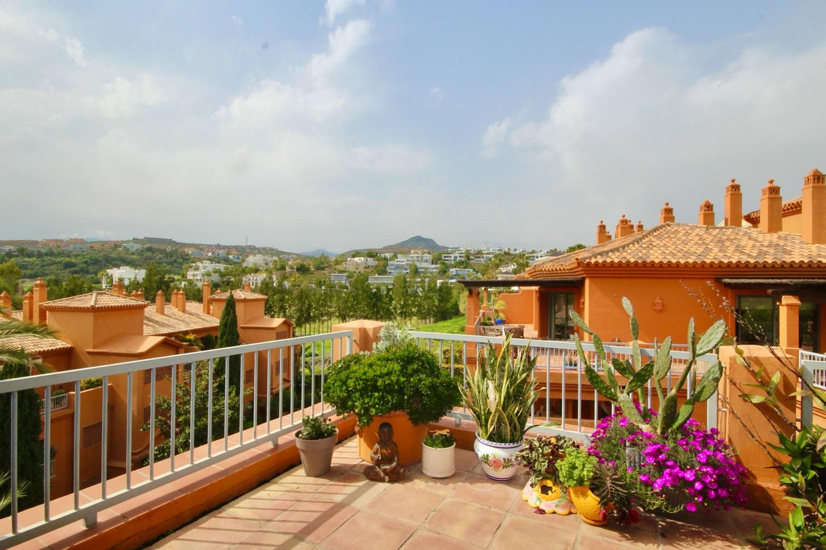Penthouse for sale in Atalaya, Costa del Sol