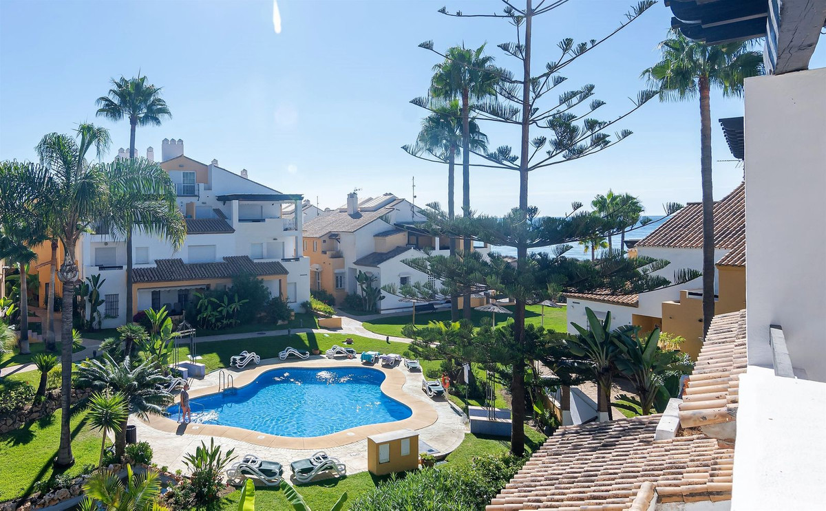3 bedroom Apartment For Sale in Bahía de Marbella, Málaga - thumb 12
