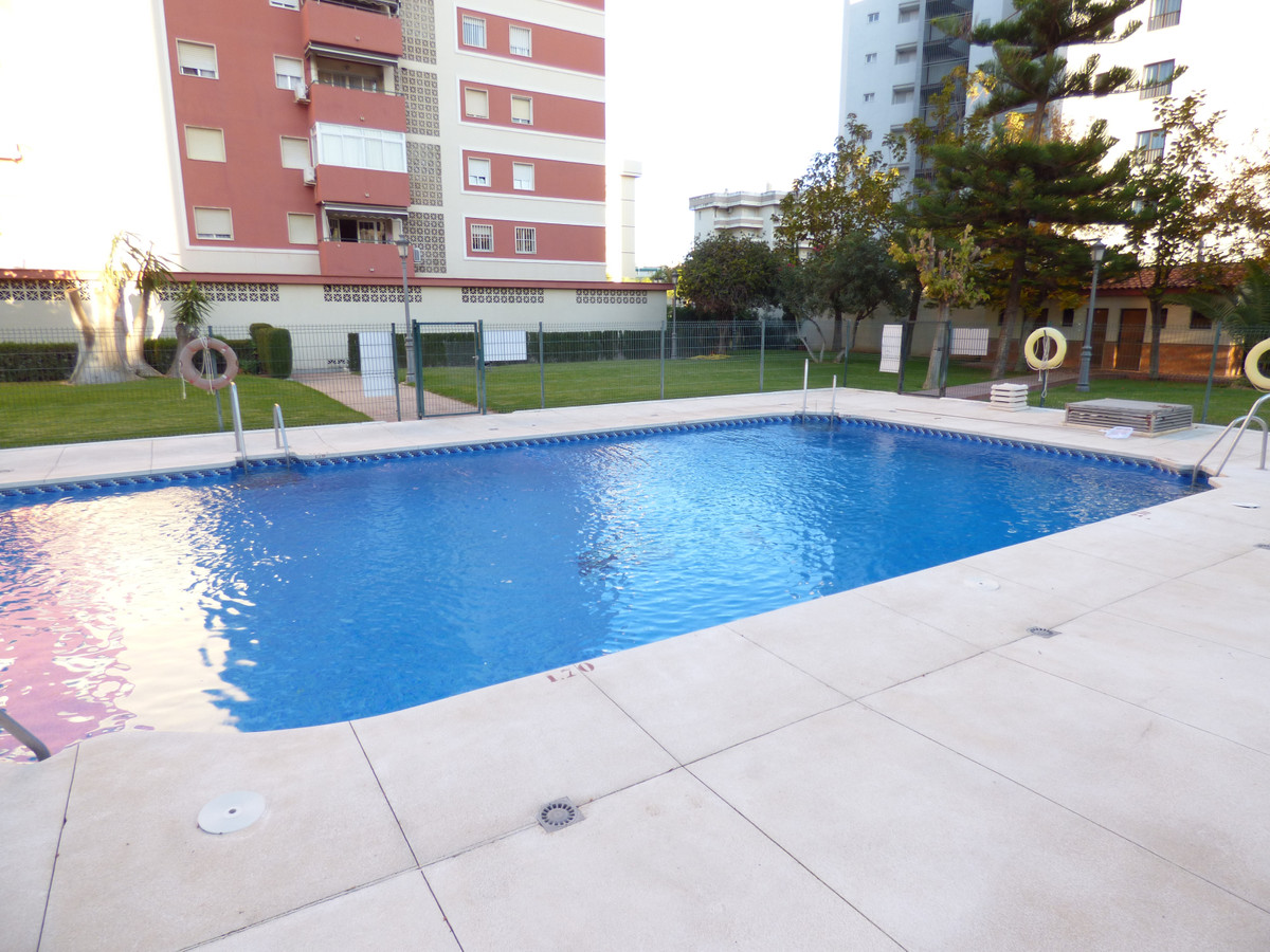IN THE CENTER OF FUENGIROLA, AVD.MIRAMAR AREA, 3 BEDROOMS AND TWO BATHROOMS, TERRACE IN URBANIZATION, Spain
