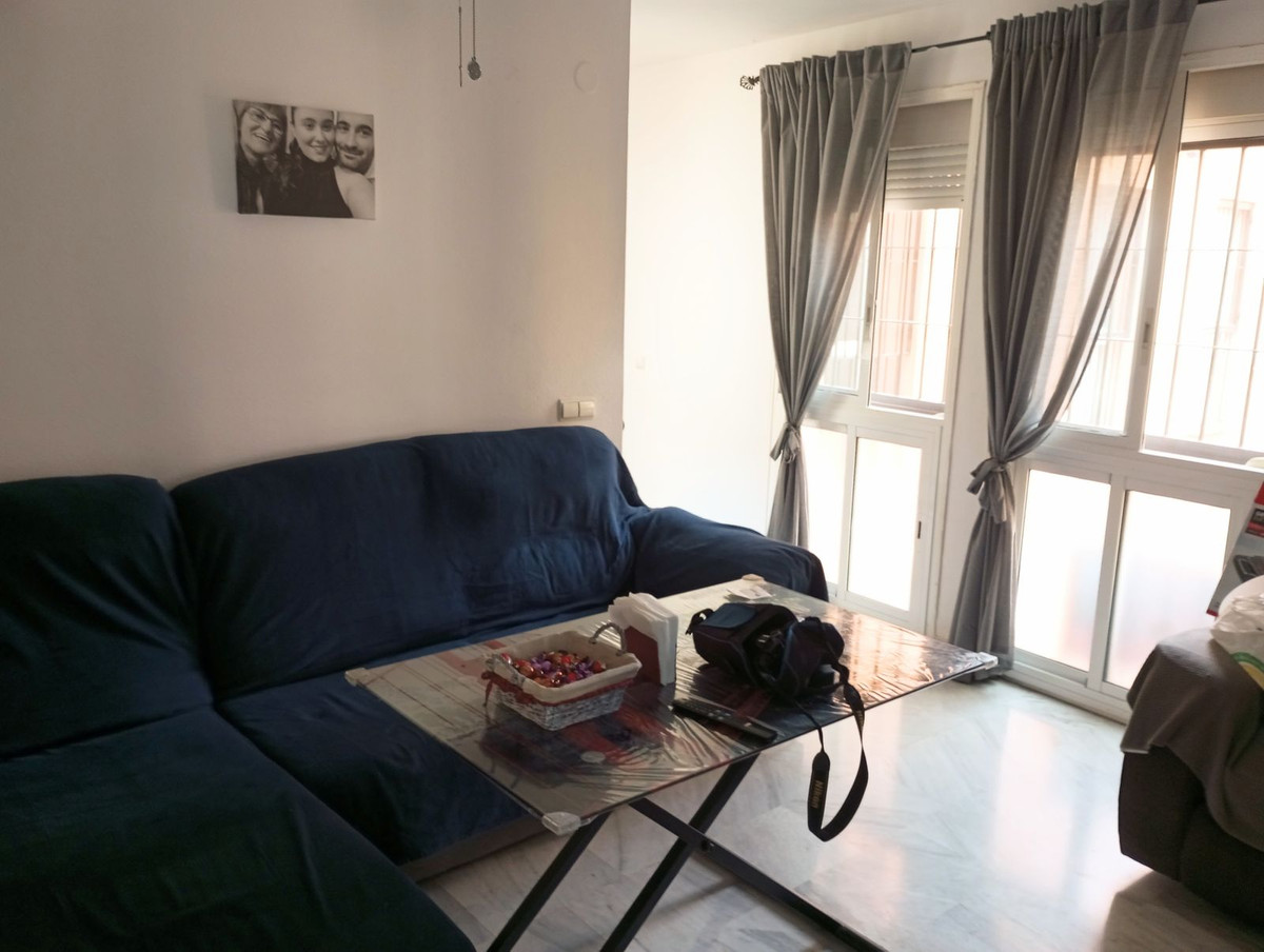 						Apartamento  Planta Media
													en venta 
																			 en Malaga Centro
					