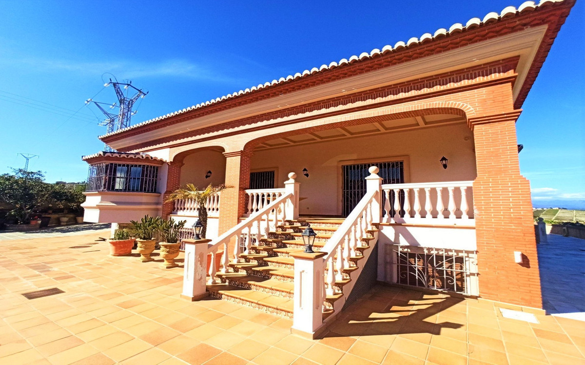 Villa en venta en Sabinillas, Manilva