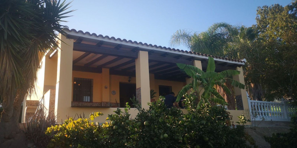 Villa - Chalet en venta en Alhaurín el Grande R4232938
