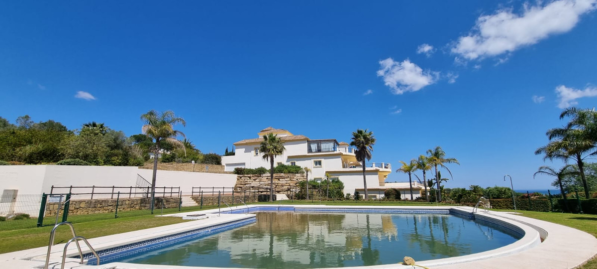 3 bed Apartment for sale in San Roque Club
