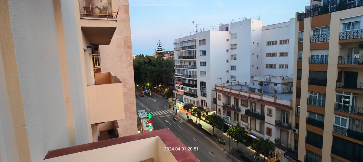 Апартамент средний этаж для продажи в Marbella R4687216