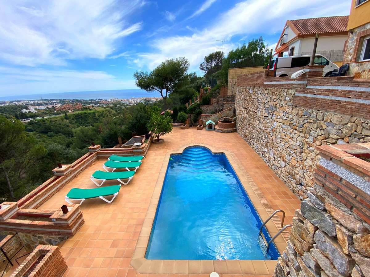 4 Bedroom Detached Villa For Sale Marbella, Costa del Sol - HP4243780