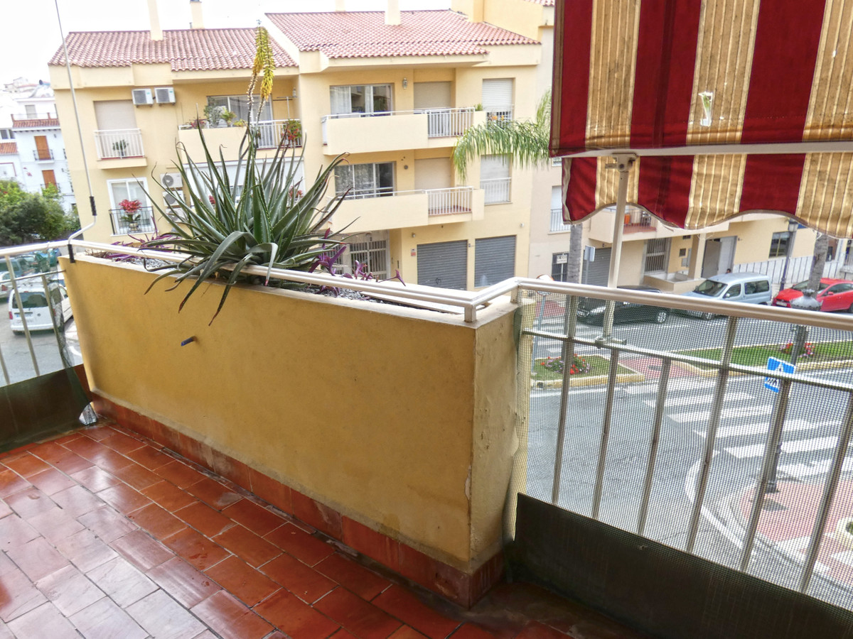 Spacious 3 bedroom, 2 bathroom, first floor apartment situated in the centre of Alhaurin el Grande.
, Spain