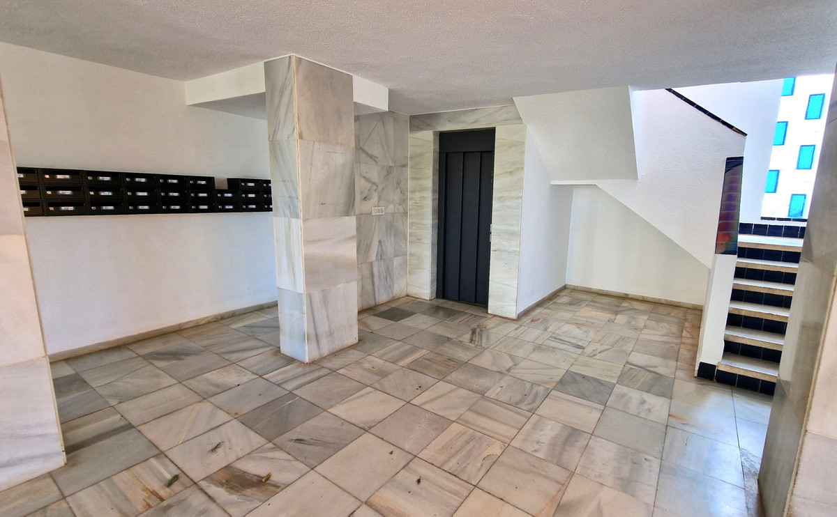 Appartement te koop in Calahonda R4693687