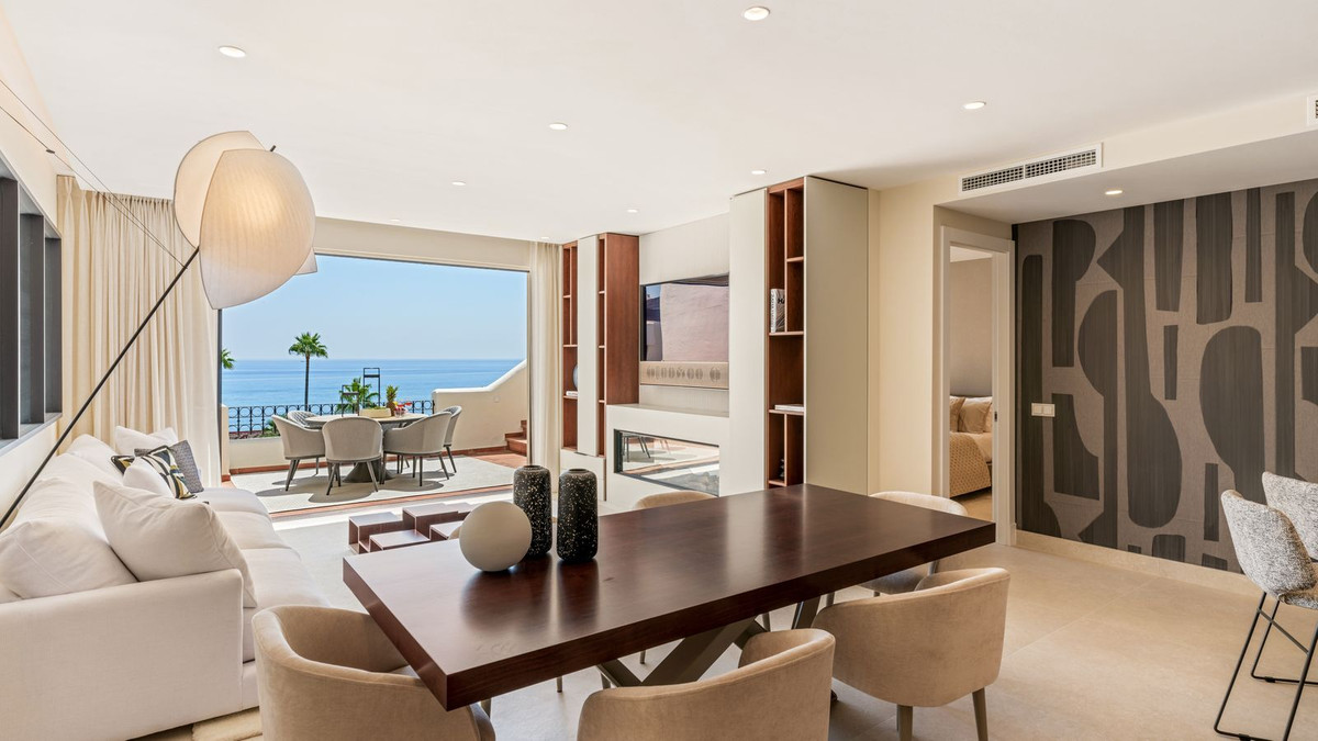 Penthouse for sale in New Golden Mile, Costa del Sol