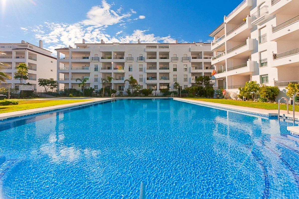 Ground Floor Apartment for sale in Miraflores, Costa del Sol