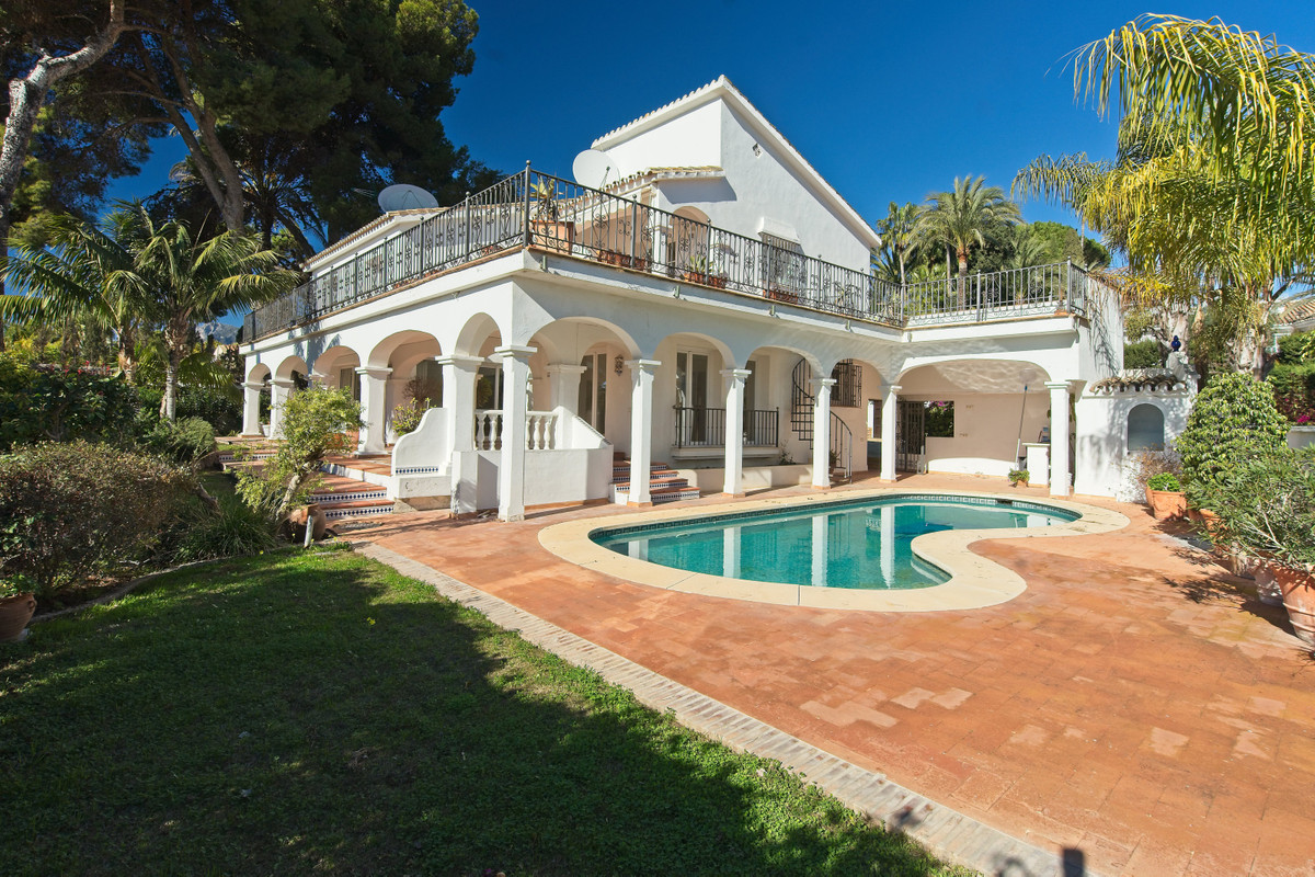 Villa Individuelle à Los Monteros, Costa del Sol
