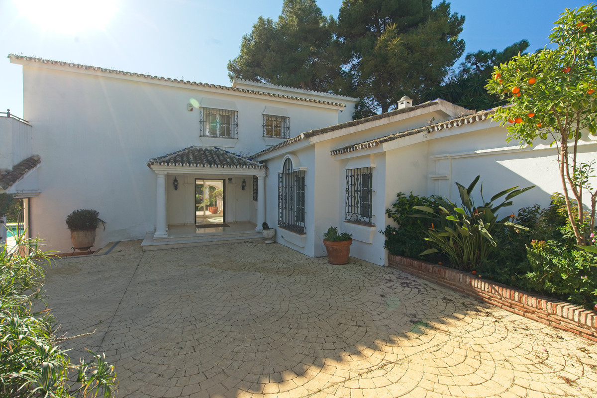 Villa Detached in Los Monteros, Costa del Sol
