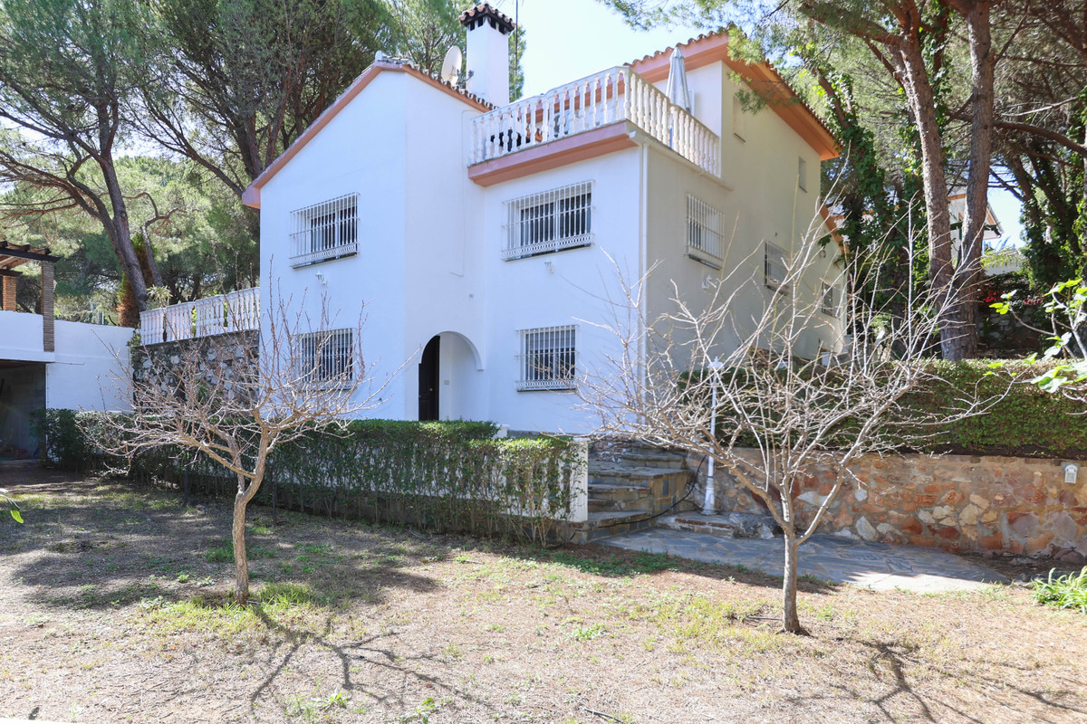 Villa te koop in Alhaurín de la Torre R4006675