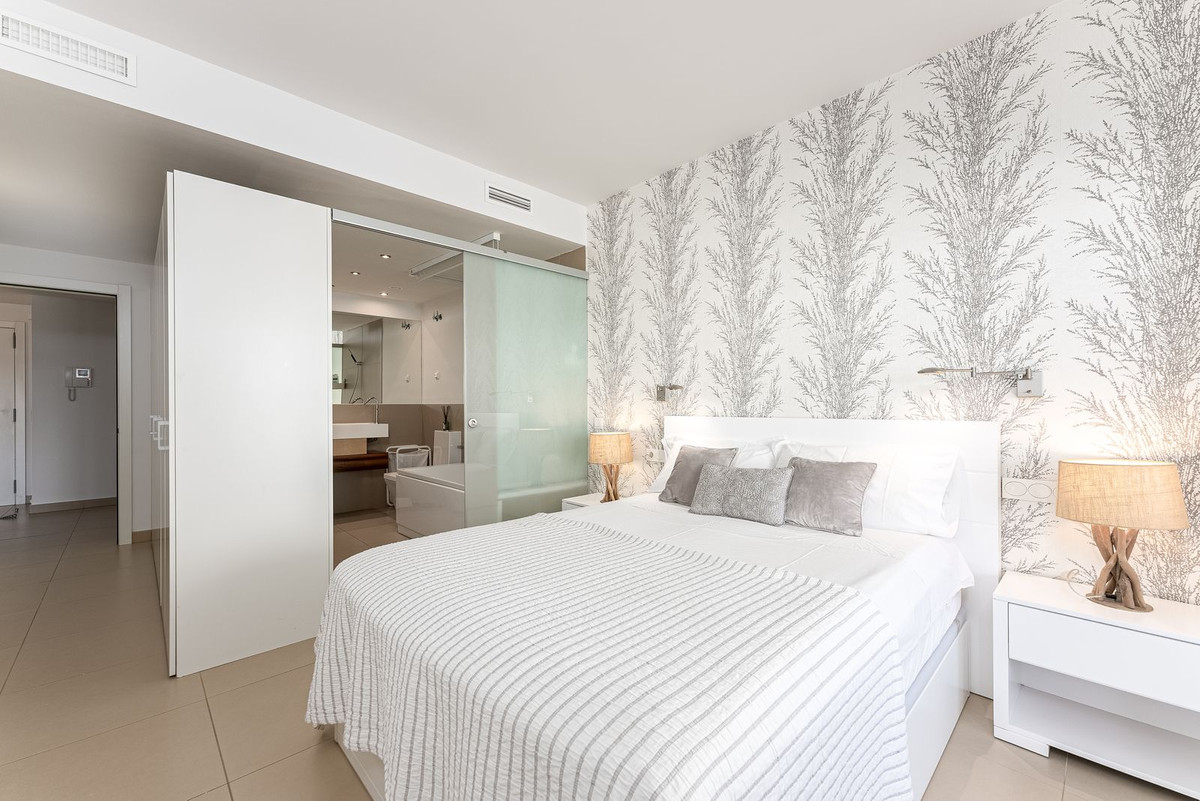 2 bedroom Apartment For Sale in Benalmadena, Málaga - thumb 28
