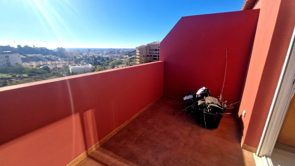Apartment Penthouse Duplex in Los Pacos, Costa del Sol
