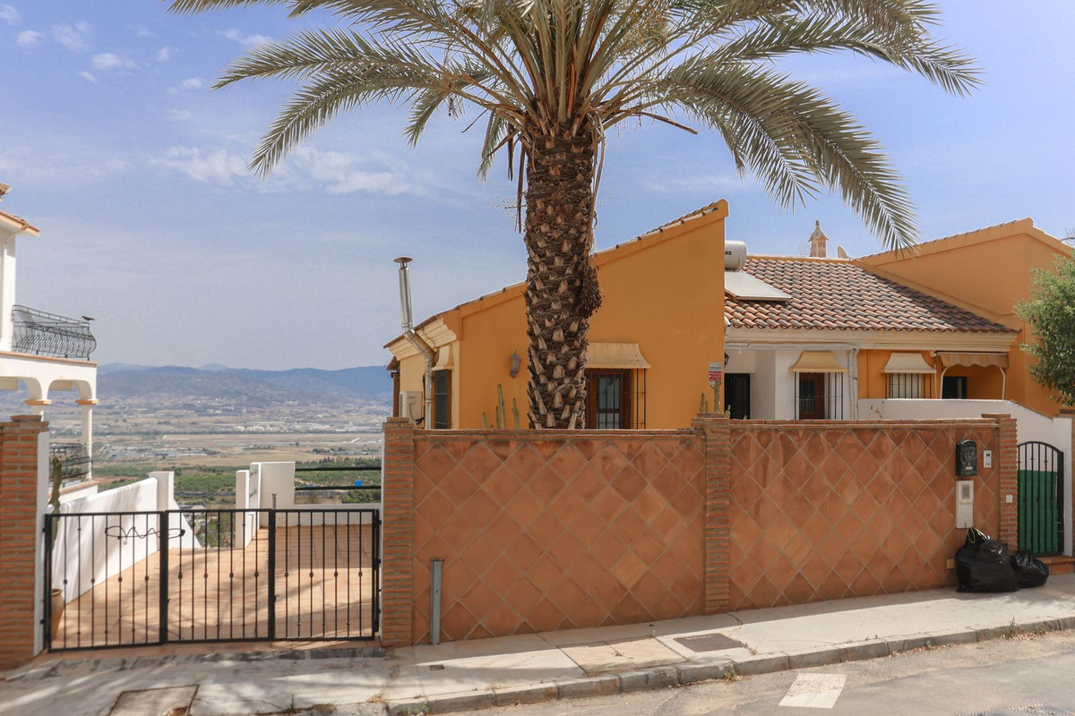 Villa te koop in Alhaurín de la Torre R4080112