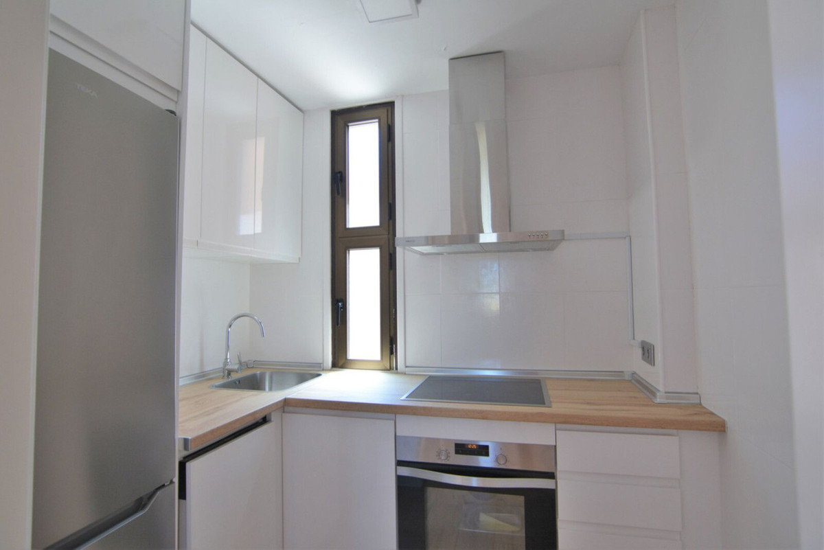 Middle Floor Apartment for sale in Fuengirola, Costa del Sol