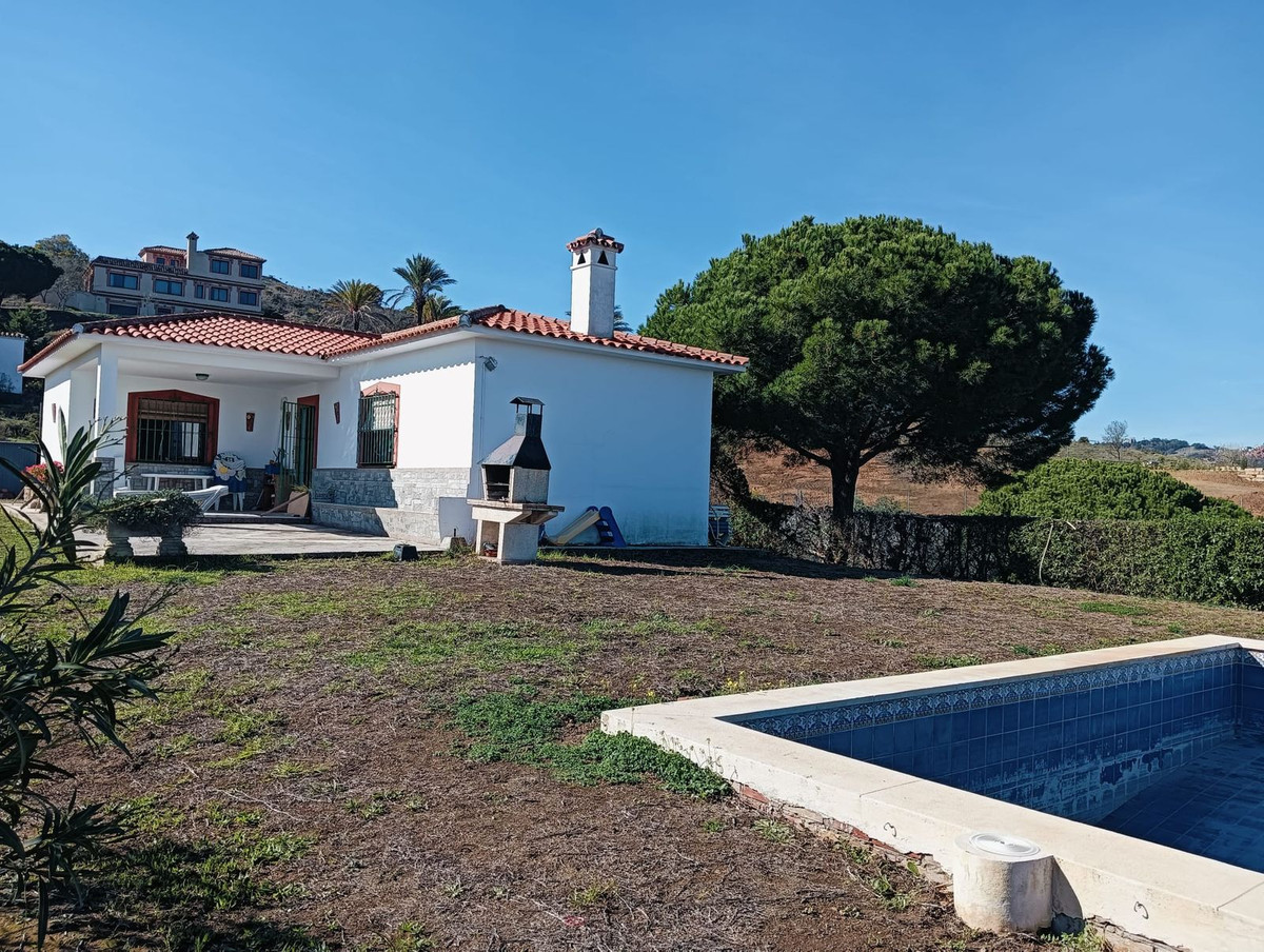 						Villa  Finca
													for sale 
																			 in La Cala de Mijas
					