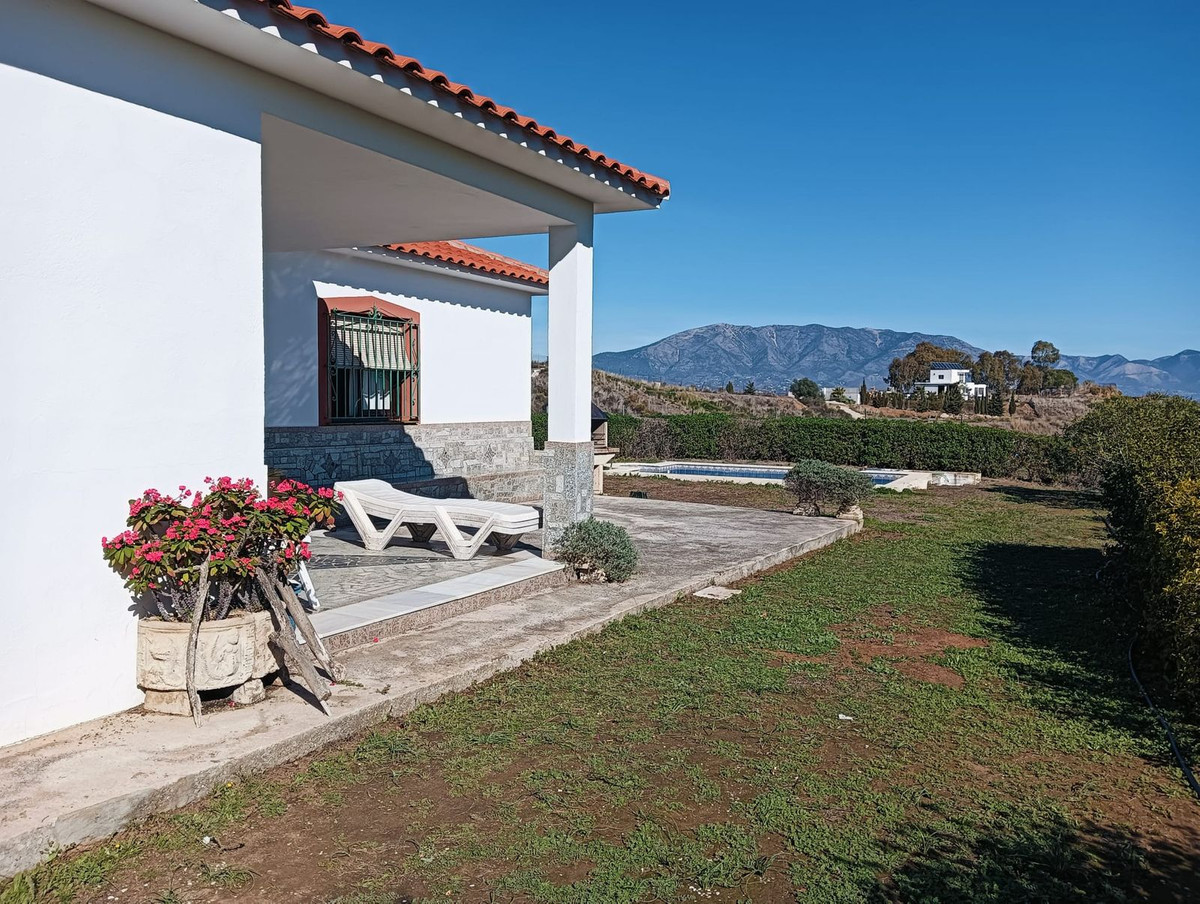 Villa te koop in La Cala de Mijas R4605844
