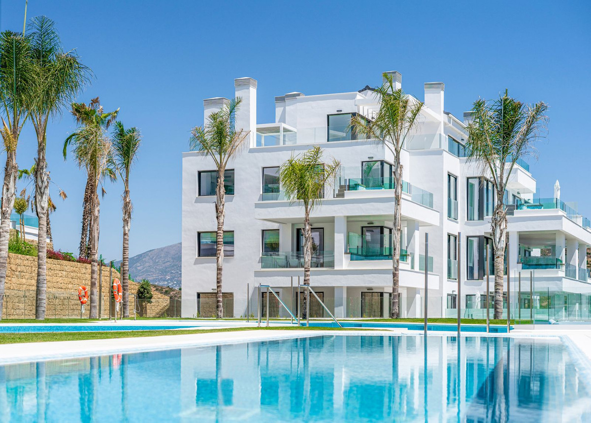 Middle Floor Apartment for sale in Mijas Costa R4225729