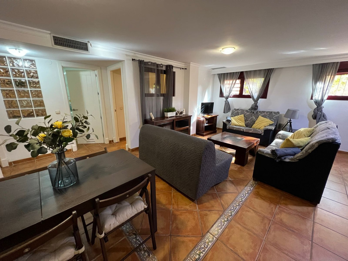 Appartement te koop in El Paraiso R4393726