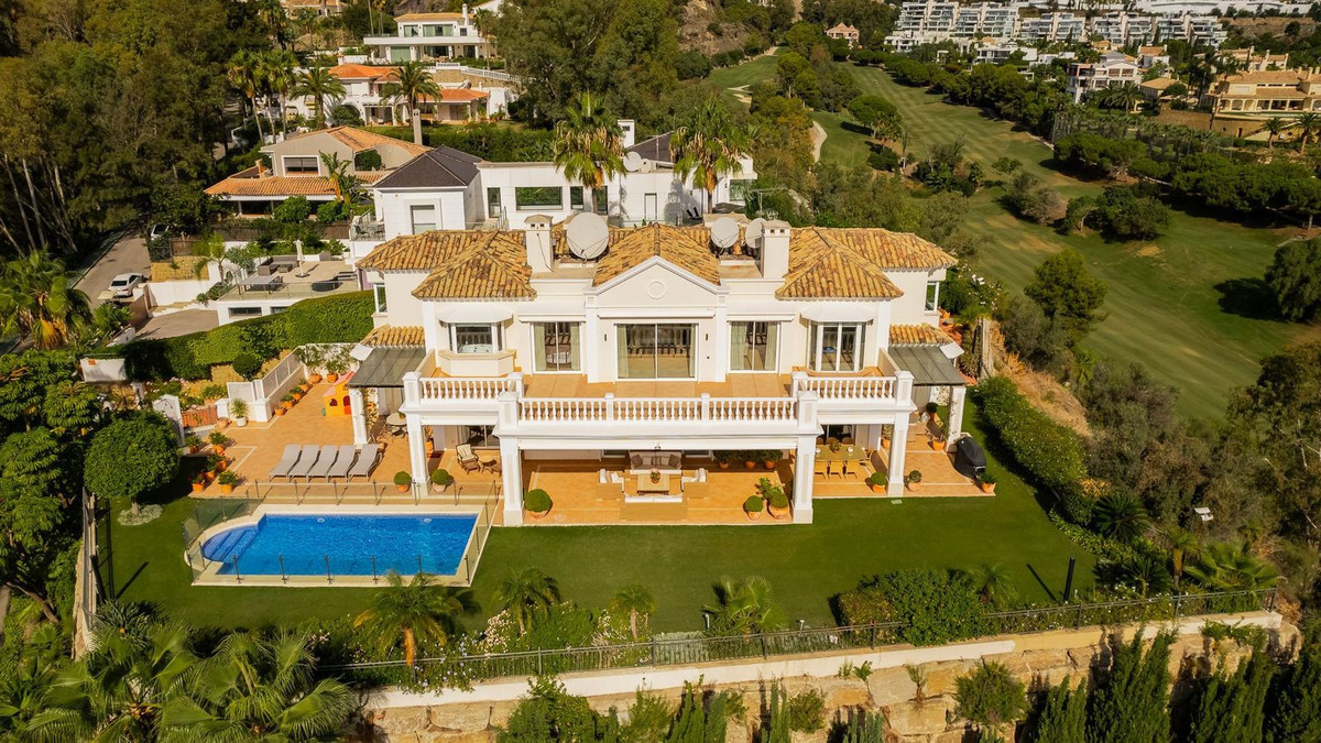 						Villa  Detached
													for sale 
																			 in Benahavís
					