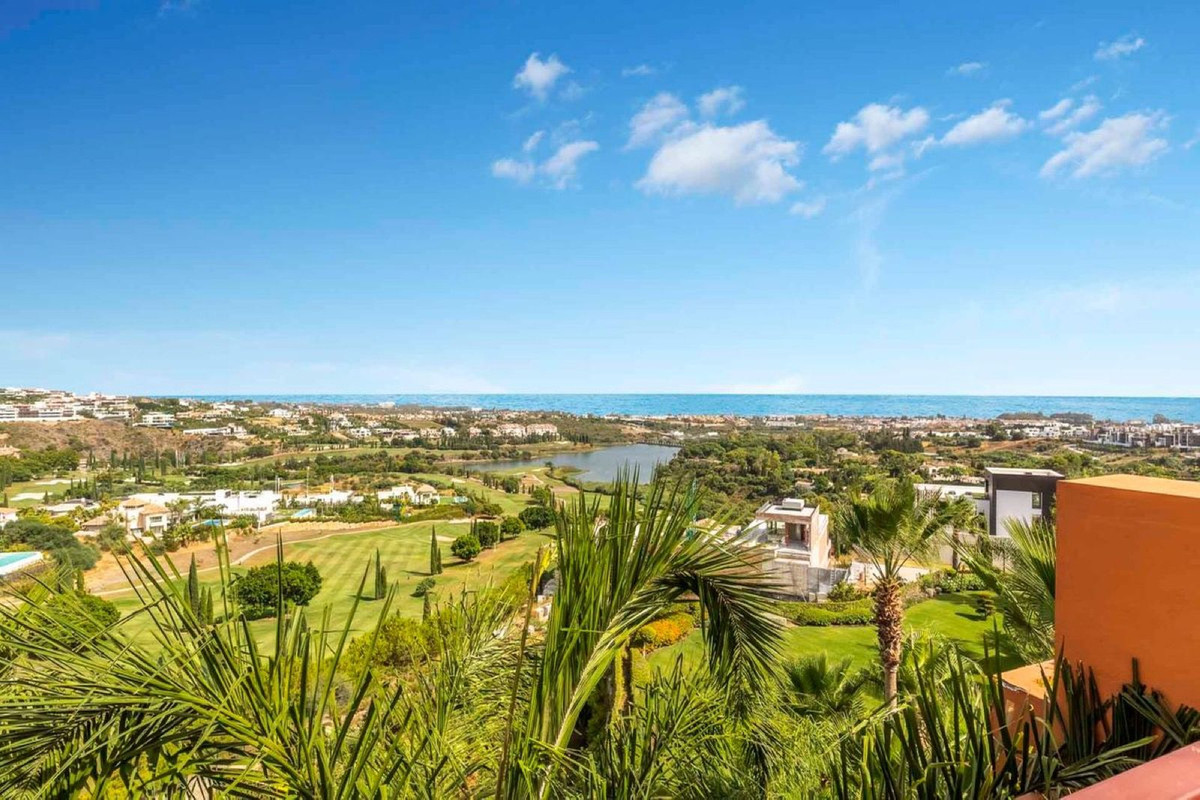 Penthouse in Los Flamingos Golf & Country Club, Benahavis

Breathtaking Panoramic Views Towards , Spain