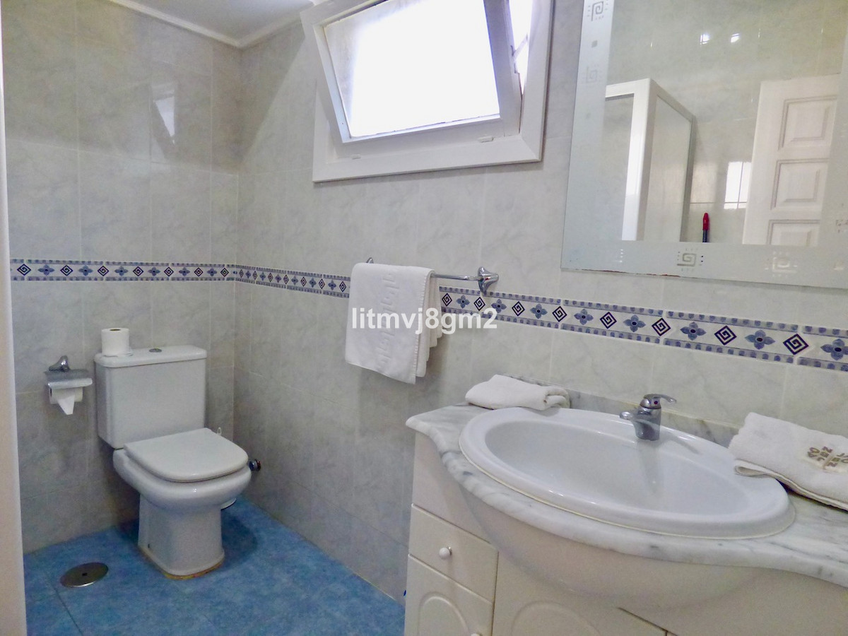 1 bedroom Apartment For Sale in Calahonda, Málaga - thumb 20