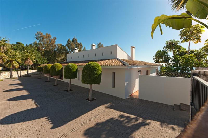 7 bedroom Villa For Sale in La Capellania, Málaga - thumb 3