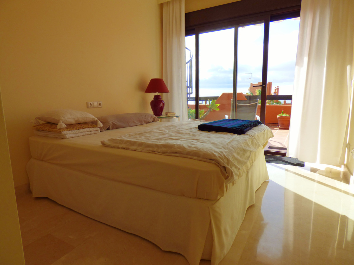 3 bedroom Apartment For Sale in Estepona, Málaga - thumb 7
