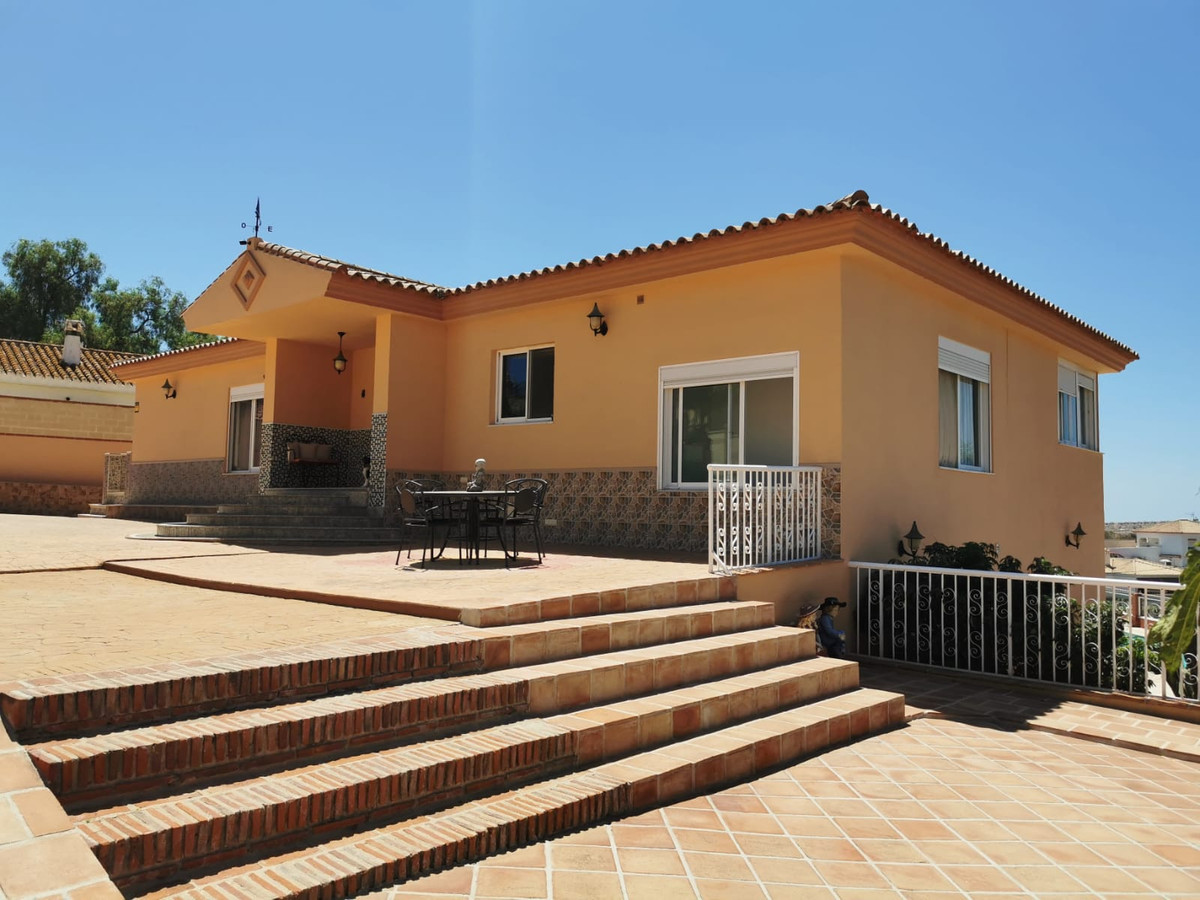 Villa Detached in La Cala de Mijas, Costa del Sol
