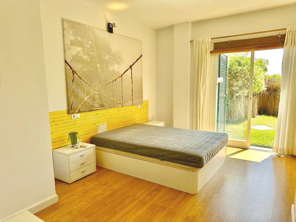 2 bedroom Apartment For Sale in Benalmadena, Málaga - thumb 19